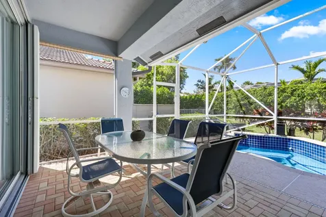 9082 Bay Point Circle Circle West Palm Beach FL 33411