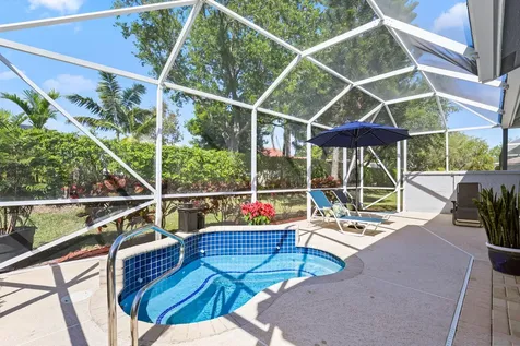 9082 Bay Point Circle Circle West Palm Beach FL 33411