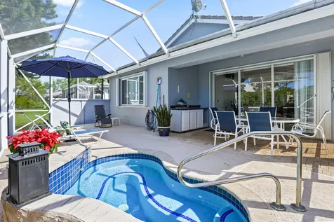 9082 Bay Point Circle Circle West Palm Beach FL 33411