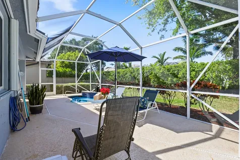 9082 Bay Point Circle Circle West Palm Beach FL 33411