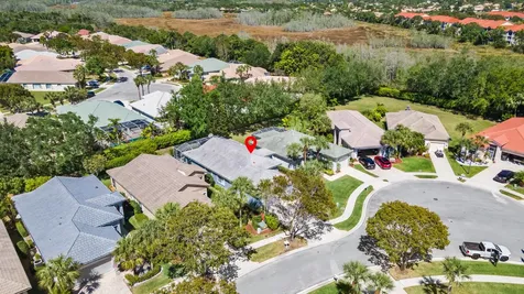 9082 Bay Point Circle Circle West Palm Beach FL 33411
