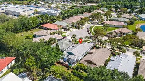 9082 Bay Point Circle Circle West Palm Beach FL 33411
