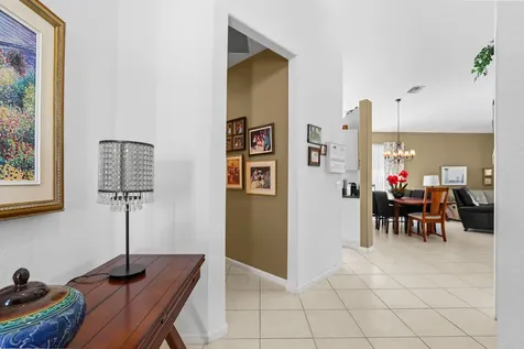 9082 Bay Point Circle Circle West Palm Beach FL 33411