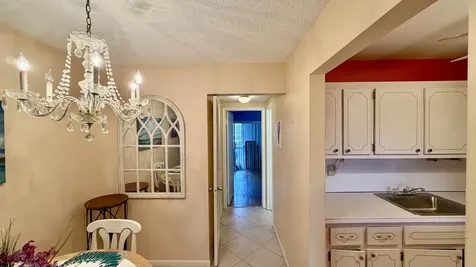 480 Horizons Boynton Beach FL 33435