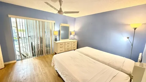 480 Horizons Boynton Beach FL 33435