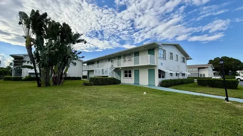 480 Horizons Boynton Beach FL 33435