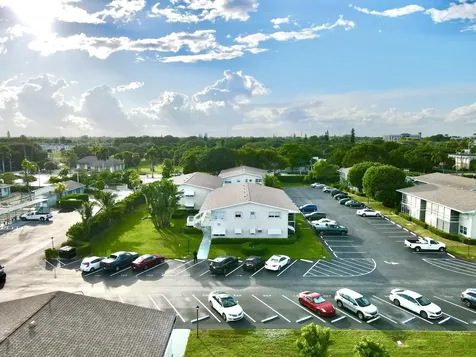 480 Horizons Boynton Beach FL 33435