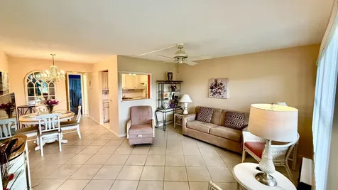 480 Horizons Boynton Beach FL 33435