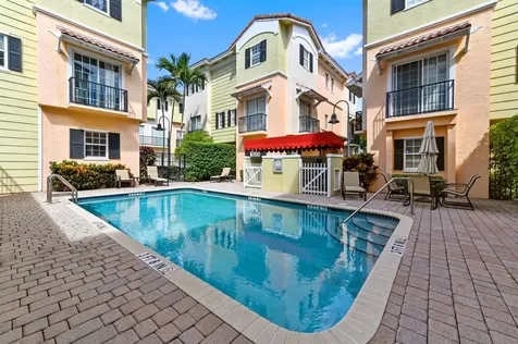 150 Ne 6th Avenue Delray Beach FL 33483