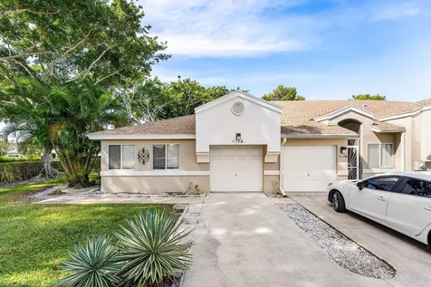 9112 Vineland Court Boca Raton FL 33496