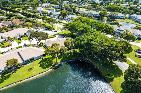 9112 Vineland Court Boca Raton FL 33496