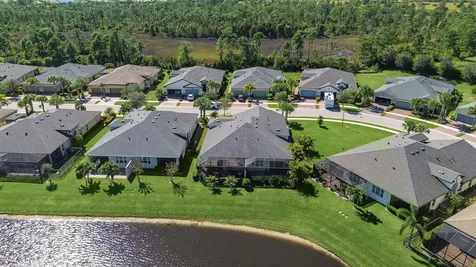 12873 Sw Lake Fern Circle Port Saint Lucie FL 34987
