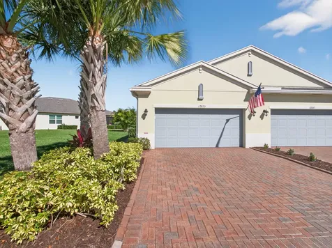 12873 Sw Lake Fern Circle Port Saint Lucie FL 34987