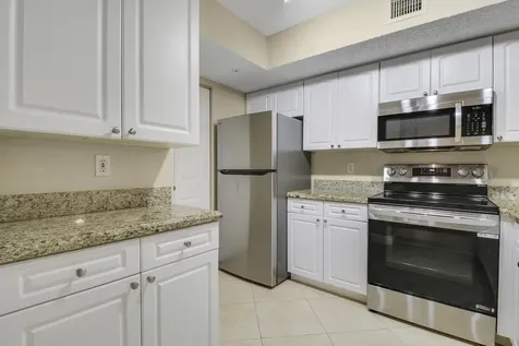 254 Village Boulevard Tequesta FL 33469