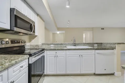 254 Village Boulevard Tequesta FL 33469