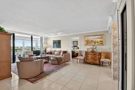 3589 S Ocean Boulevard South Palm Beach FL 33480