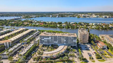 3589 S Ocean Boulevard South Palm Beach FL 33480