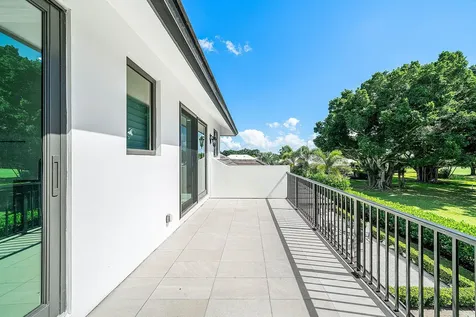 4834 S Lake Drive Boynton Beach FL 33436