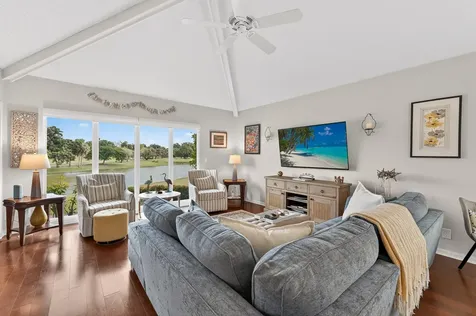 6884 Se Bunker Hill Drive Hobe Sound FL 33455