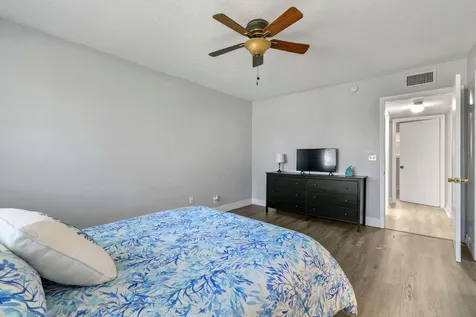 5160 Las Verdes Circle Delray Beach FL 33484