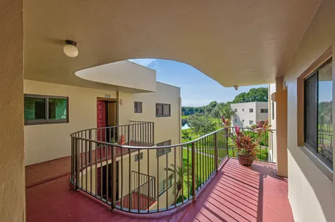 5160 Las Verdes Circle Delray Beach FL 33484