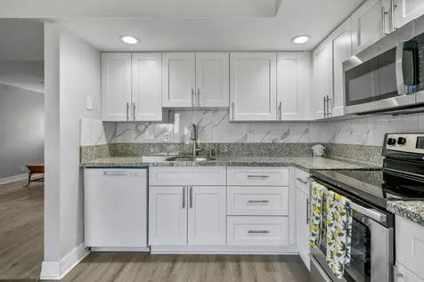 5160 Las Verdes Circle Delray Beach FL 33484