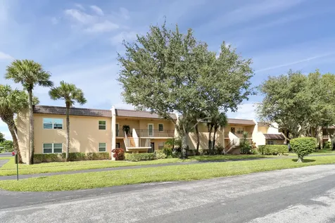 120 Lake Constance Drive West Palm Beach FL 33411