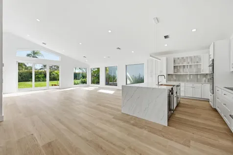 13878 Palm Grove Place Palm Beach Gardens FL 33418
