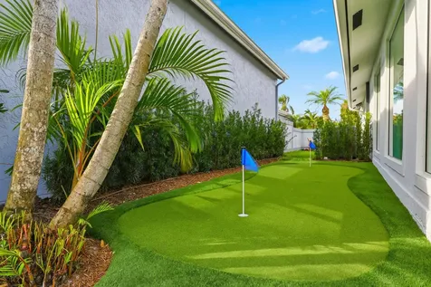 13878 Palm Grove Place Palm Beach Gardens FL 33418
