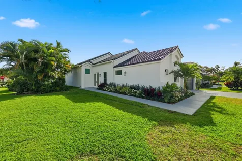 13878 Palm Grove Place Palm Beach Gardens FL 33418
