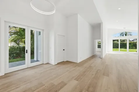 13878 Palm Grove Place Palm Beach Gardens FL 33418