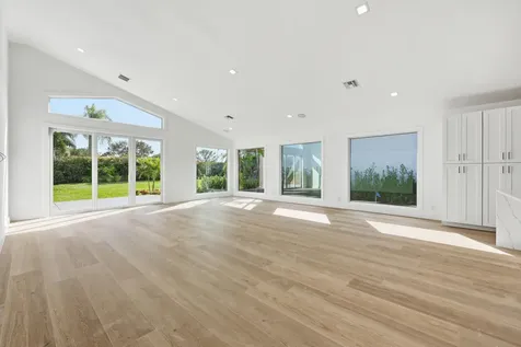 13878 Palm Grove Place Palm Beach Gardens FL 33418