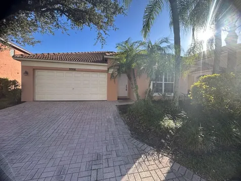 8008 Via Hacienda Palm Beach Gardens FL 33418