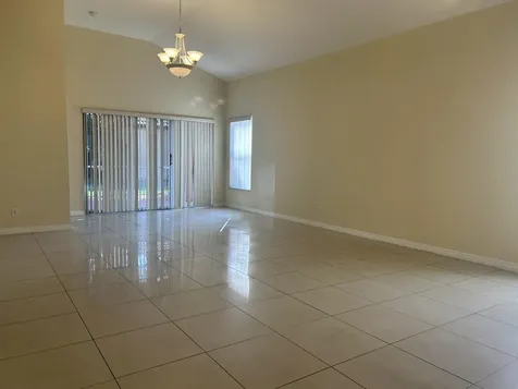 8008 Via Hacienda Palm Beach Gardens FL 33418