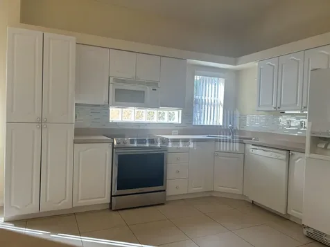 8008 Via Hacienda Palm Beach Gardens FL 33418