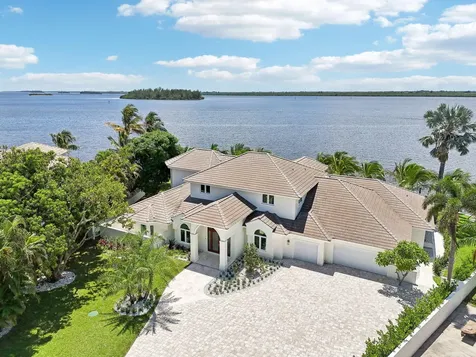 526 Point Lane Vero Beach FL 32963