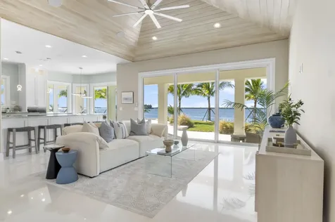 526 Point Lane Vero Beach FL 32963