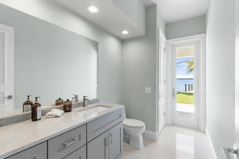 526 Point Lane Vero Beach FL 32963