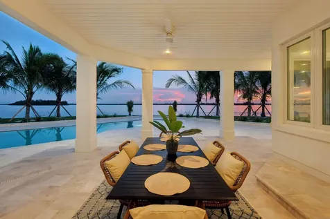 526 Point Lane Vero Beach FL 32963