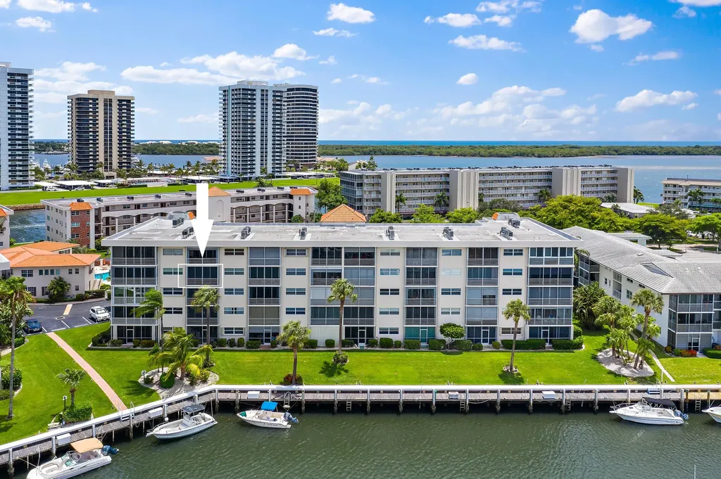 29 Yacht Club Drive North Palm Beach FL 33408