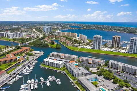 29 Yacht Club Drive North Palm Beach FL 33408