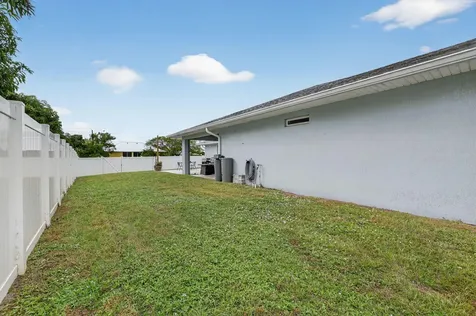 2502 Sw Dalpina Road Port Saint Lucie FL 34953