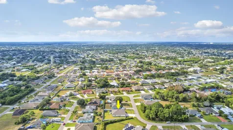 684 Sw Jada Road Port Saint Lucie FL 34953