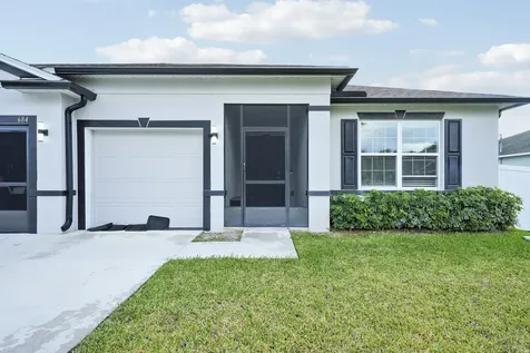 684 Sw Jada Road Port Saint Lucie FL 34953