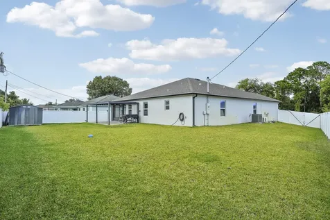 684 Sw Jada Road Port Saint Lucie FL 34953