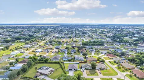 684 Sw Jada Road Port Saint Lucie FL 34953