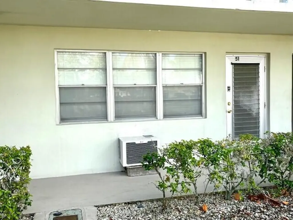 51 Dorchester C West Palm Beach FL 33417