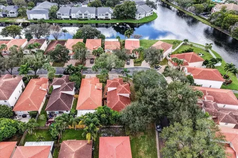 6379 Nw 38th Drive Coral Springs FL 33067