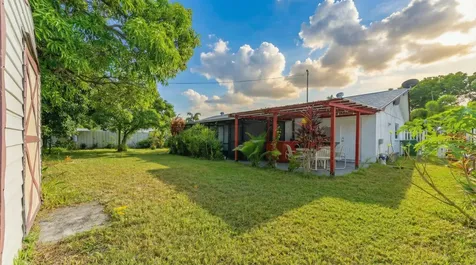 428 Alemeda Drive Palm Springs FL 33461