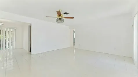 428 Alemeda Drive Palm Springs FL 33461